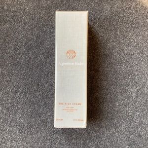 BNWT The Rich Cream by Augustinus Bader